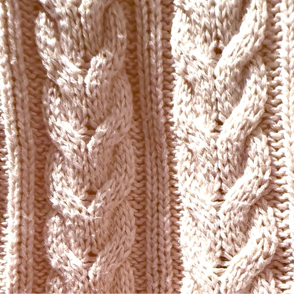 Cable Knit - Sweater - Picture 3 of 5